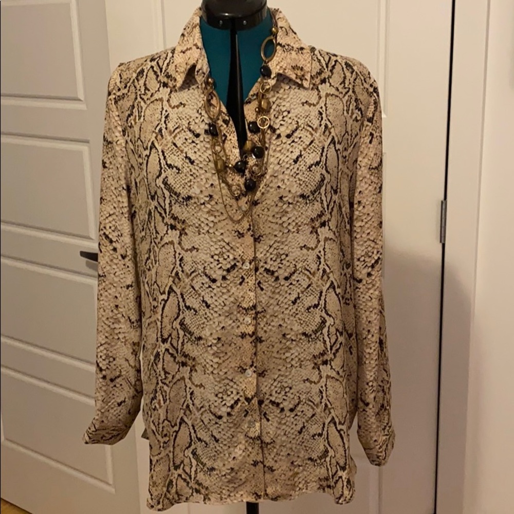 Woman’s blouse